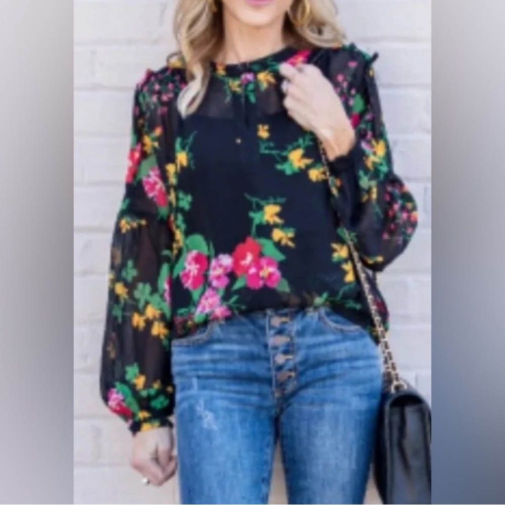 CAbi 5706 Thespian Blouse Midnight Flowers Long Sleeves Medium